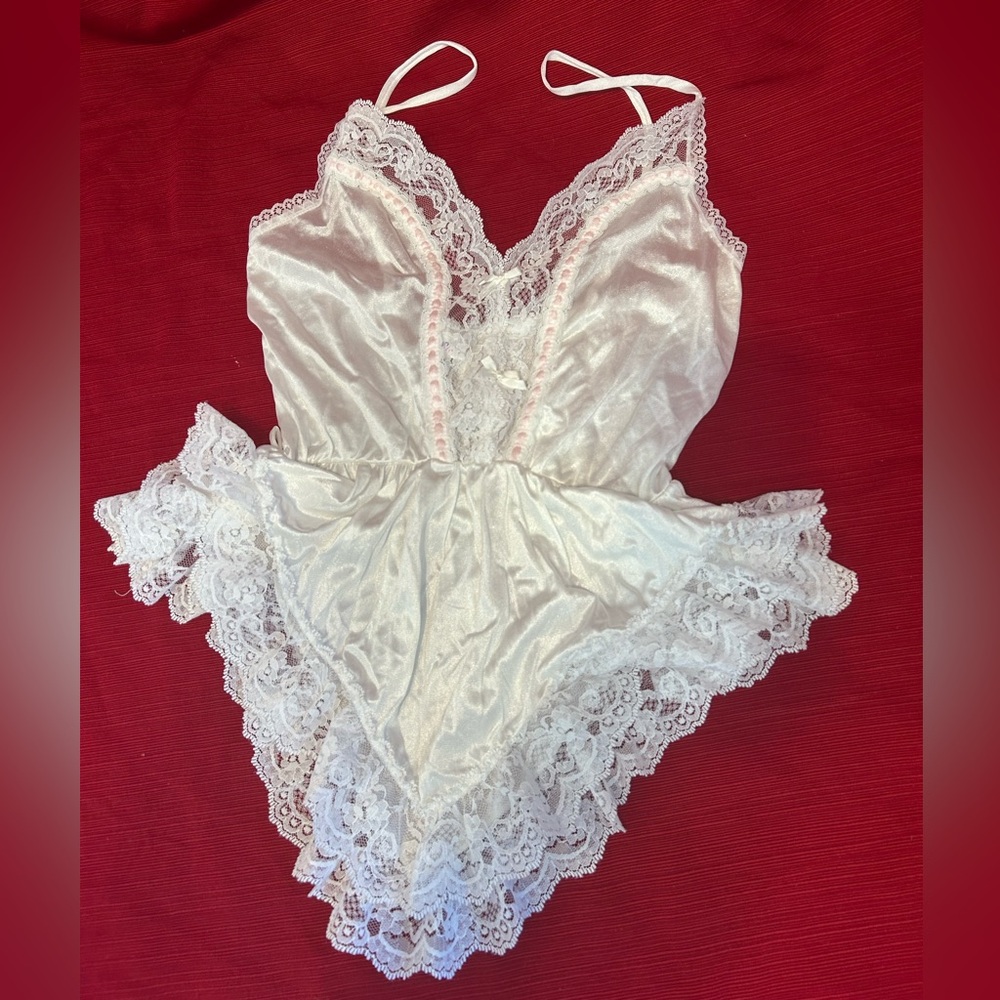 Fredericks of Hollywood white lingerie top